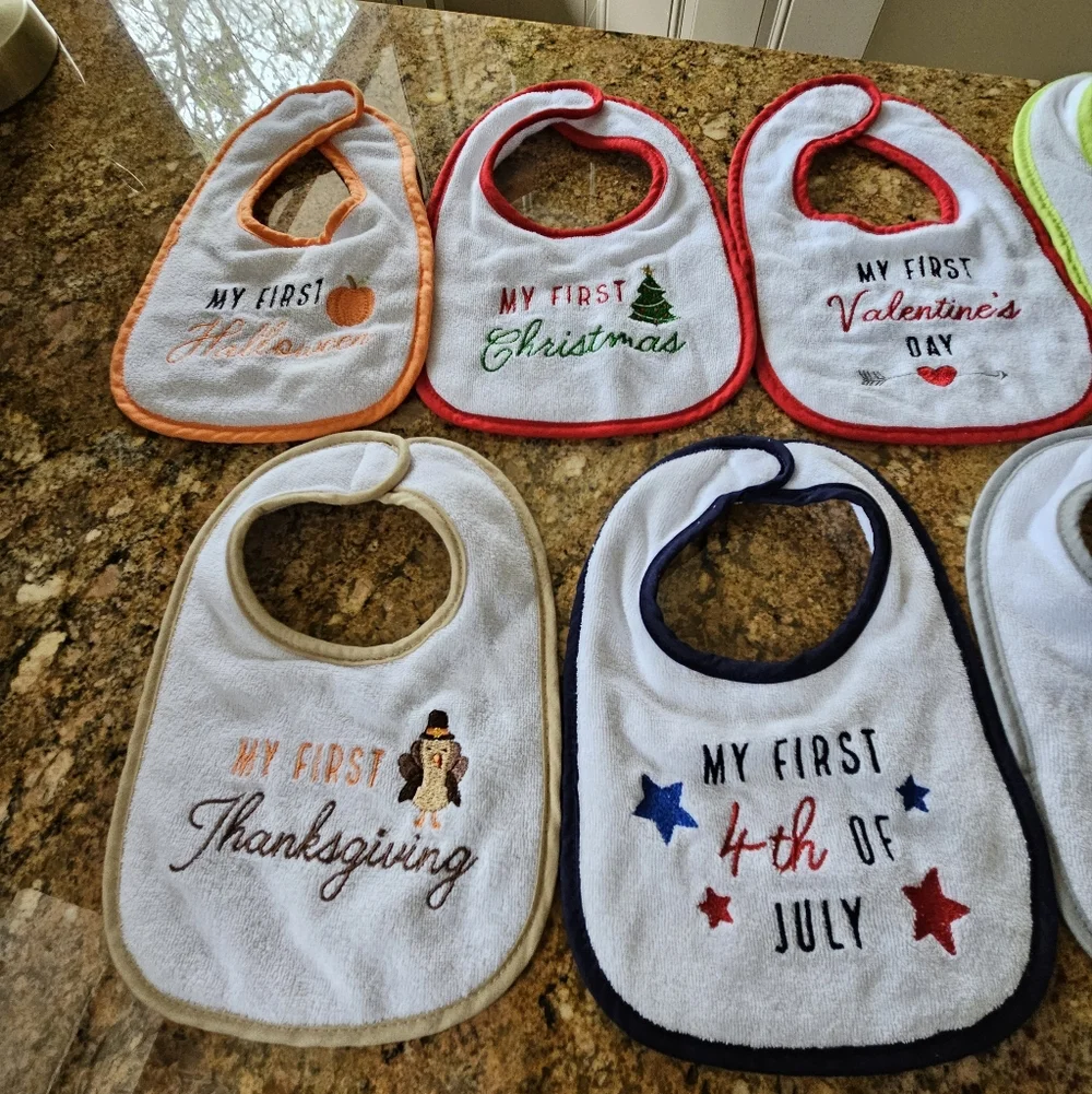 Boutique Holiday-Themed Colorful Baby Bib Set Anthropologie